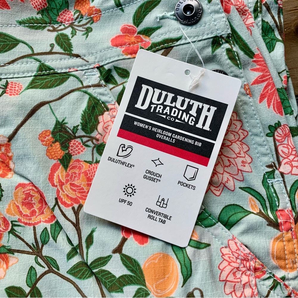 NWT Duluth XL x31L Heirloom Gardening Bib Overalls Mint Summer Dahlia Floral - Picture 3 of 10